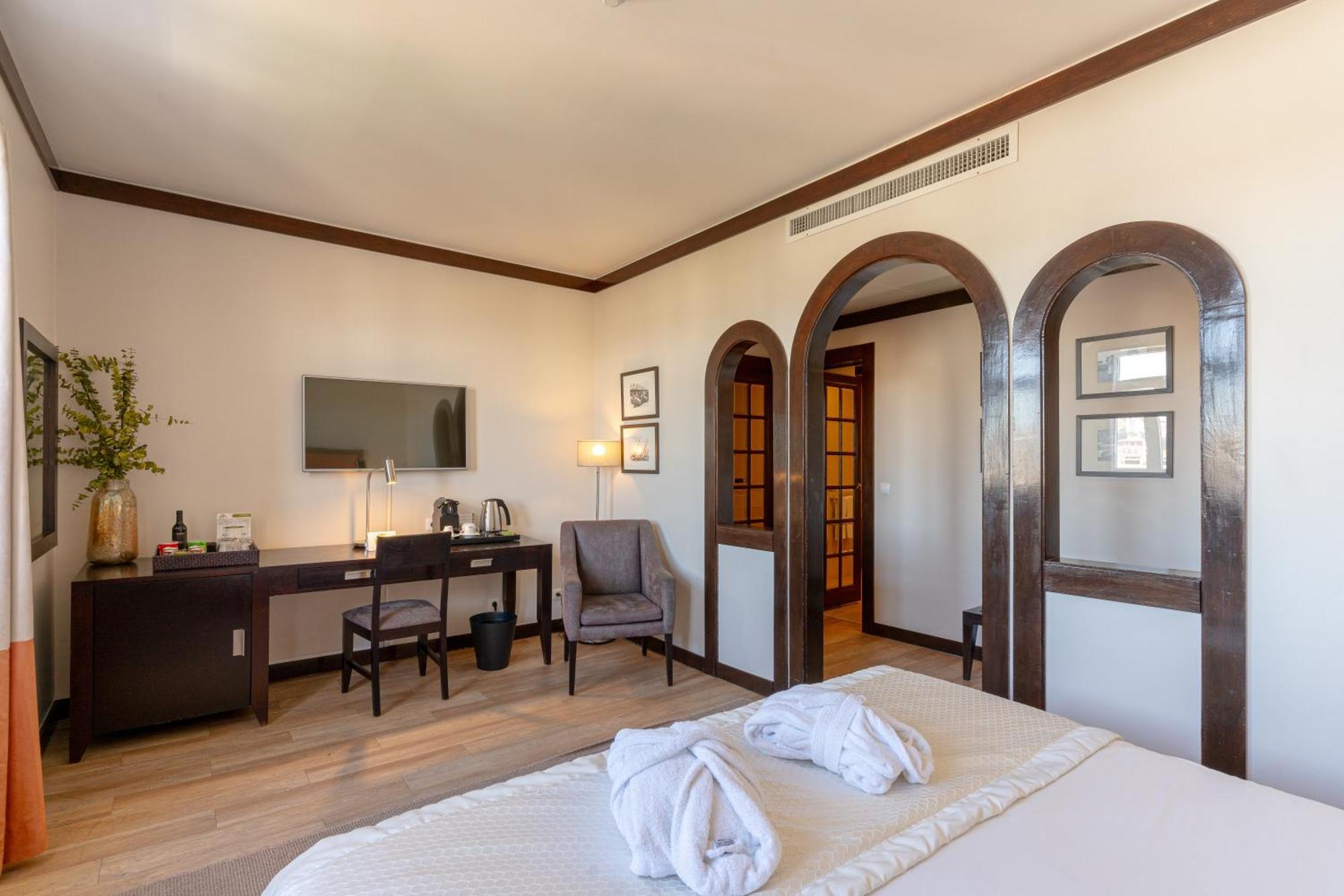 Hotel Inglaterra - Charme & Boutique Эшторил Экстерьер фото